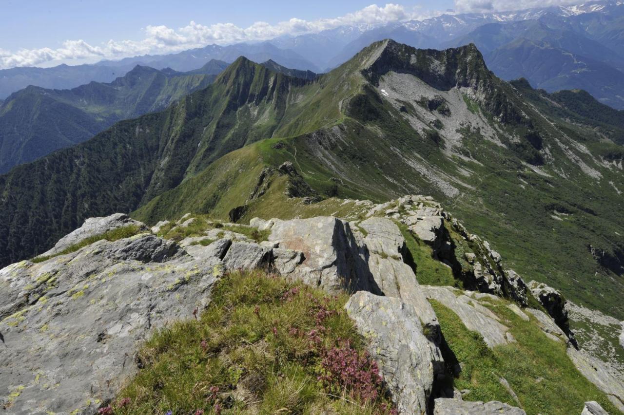 Rifugio Parpinasca Hostel Trontano Bagian luar foto