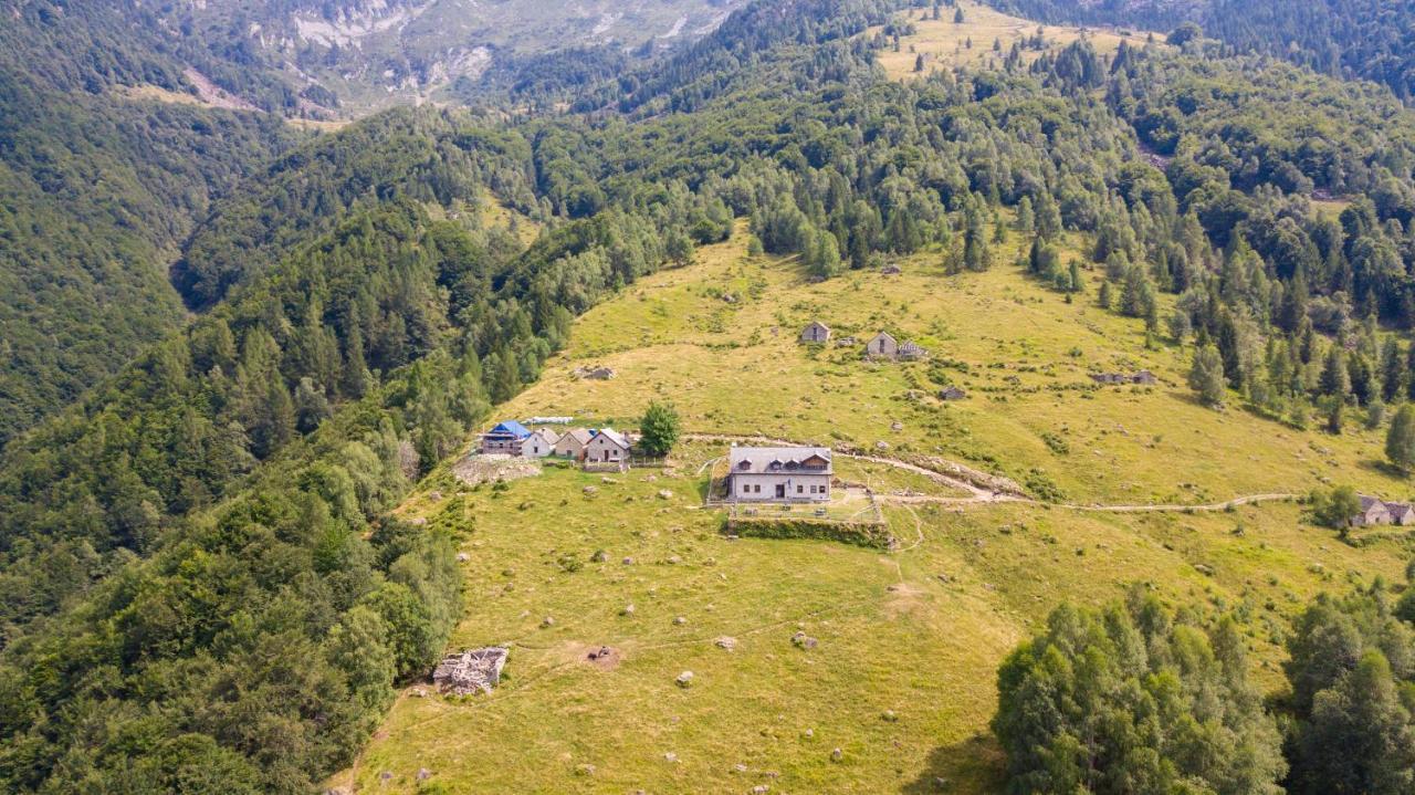 Rifugio Parpinasca Hostel Trontano Bagian luar foto