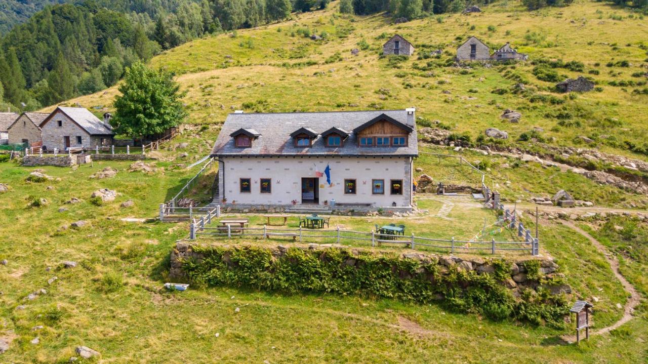 Rifugio Parpinasca Hostel Trontano Bagian luar foto